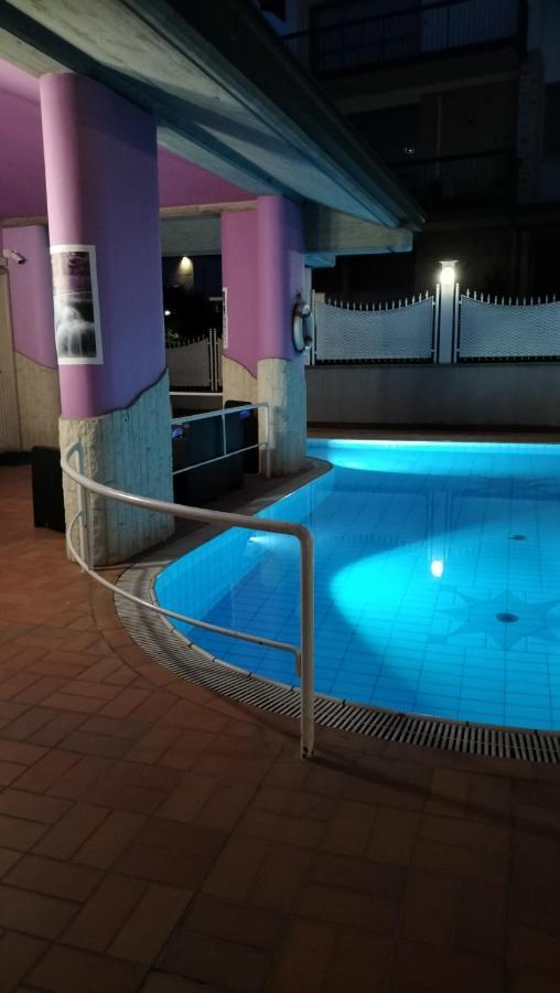 Hotel Villa Lilla ديسينسانو ديل غاردا المظهر الخارجي الصورة